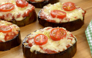 Receita de Mini Pizzas de Berinjela na Air Fryer